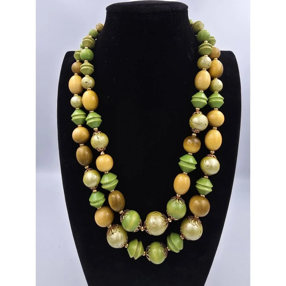 Vintage ‎ Double Strand Wood Bead Necklace Green Yellow Gold Tone Clasp